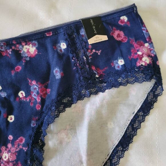 Ambrielle size 7 Large Cotten Spandex Navy Chintz Hipster Panty NWT - Picture 3 of 3